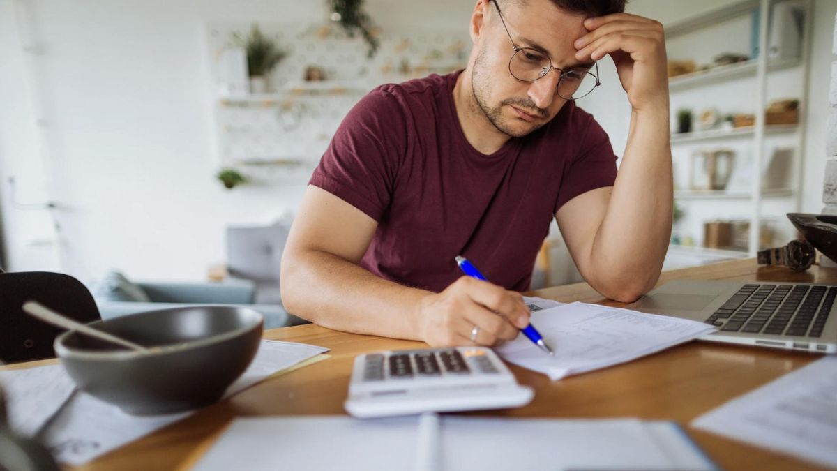La deuda ya funciona como parte del salario: más hogares usan crédito y el stock creció 25% real