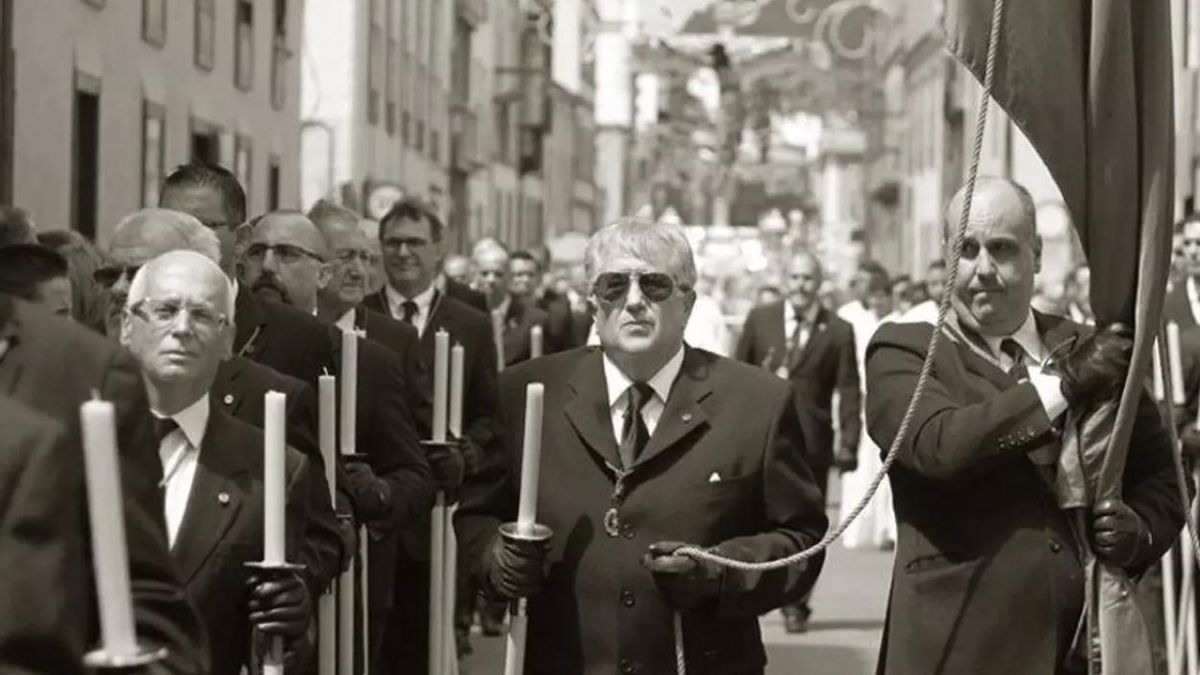 Procesión con participación de miembros de la Hermandad de la Esclavitud del Cristo, en una foto de archivo WEB DE LA HERMANDAD