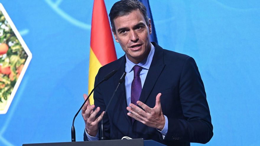 Madrid, 9 dic (EFE).- El presidente del Gobierno, Pedro Sánchez, ha defendido la transparencia y llegar "hasta el final" en la investigación al rey Juan Carlos, pero ha dejado claro que la monarquía no está en peligro. EFE/ Fernando Villar