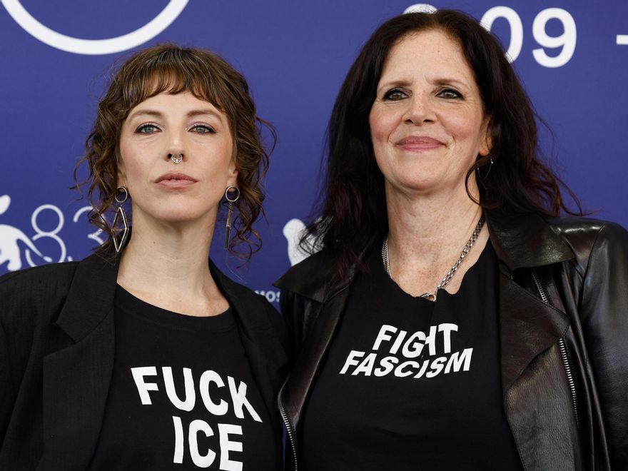 Rachel Lauren Mueller y Laura Poitras en Venecia