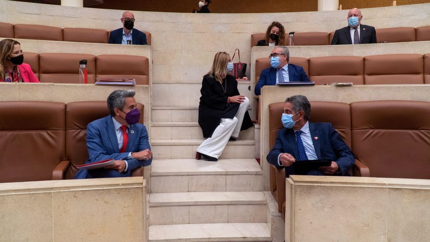 La Ley de Memoria Histórica y Democrática de Cantabria continúa su tramitación parlamentaria pese a la oposición de PP, Cs y Vox