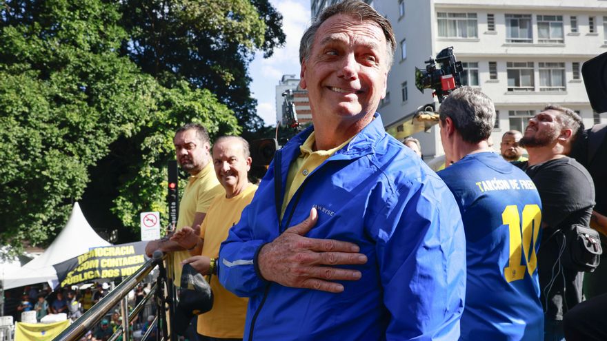 Bolsonaro recibe "con mucha alegría" la solidaridad de Trump