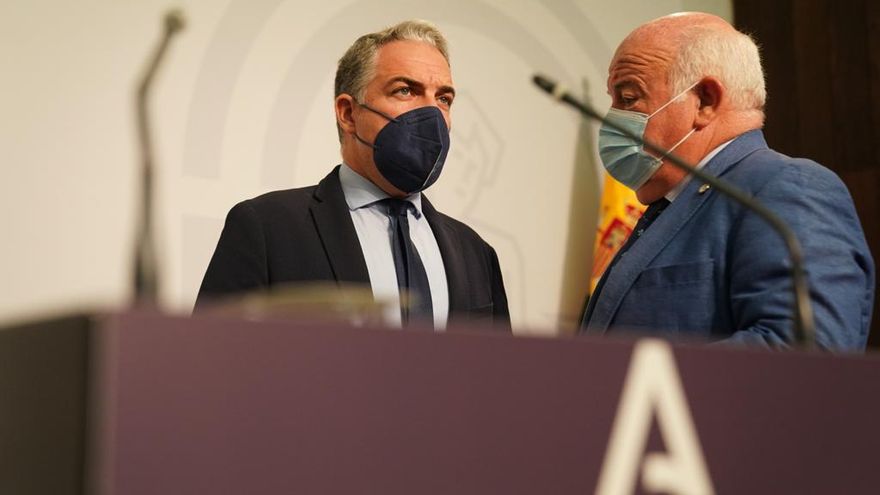 Andalucía contratará seis meses más a 12.000 de los 20.000 sanitarios de refuerzo que fichó en pandemia