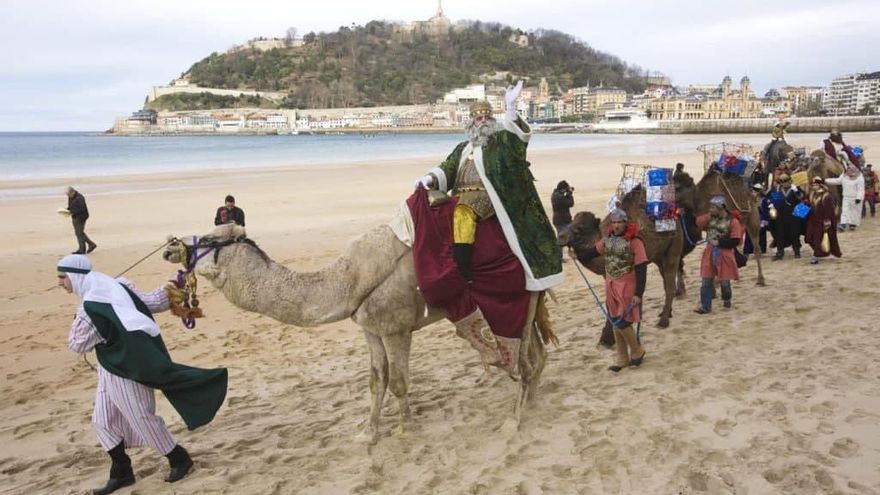Donostia, Vitoria, Irún y Barakaldo mantienen la cabalgata de Reyes y apelan a la "ilusión" pese a la COVID-19
