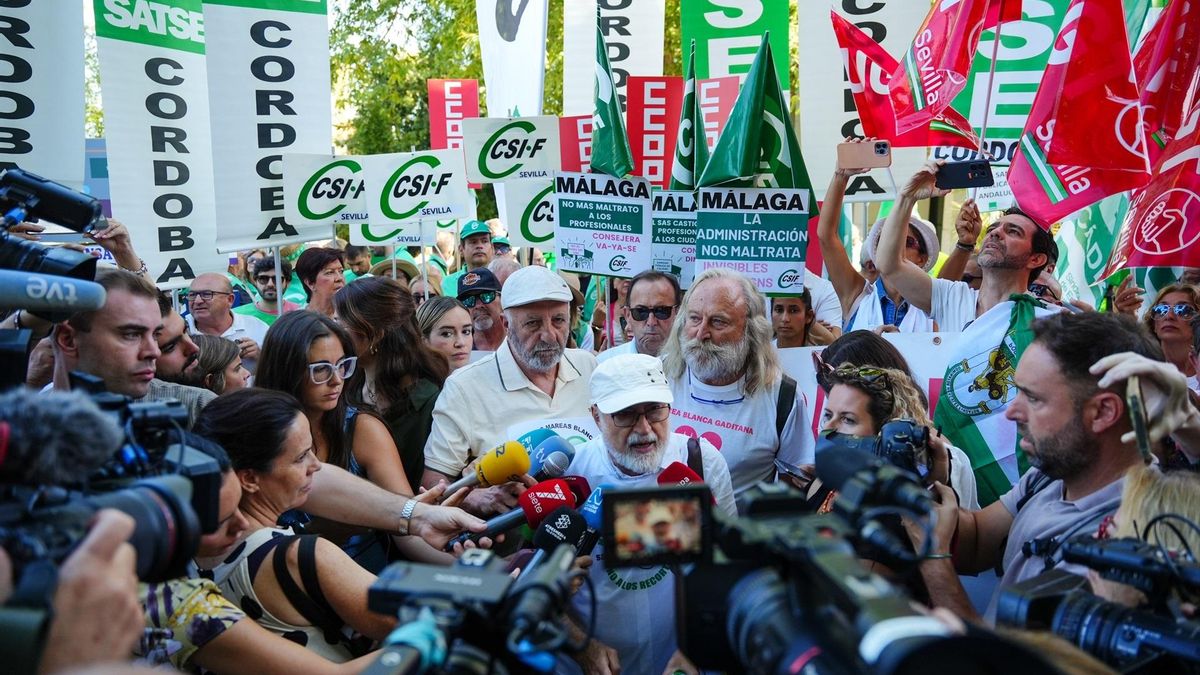 Una ley contra el "colapso" de la sanidad pública: 57.000 firmas ciudadanas fuerzan a Moreno a repensar su modelo sanitario