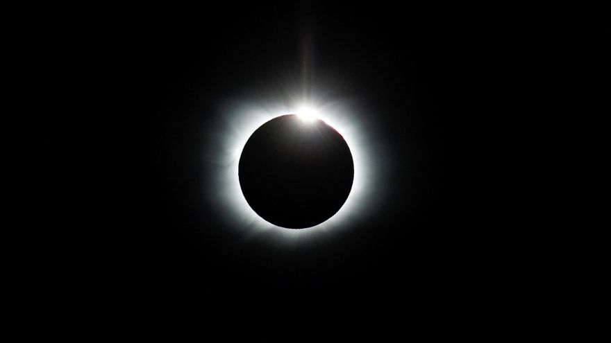 Un eclipse solar que oscureció la Antártida fascina a científicos y expertos