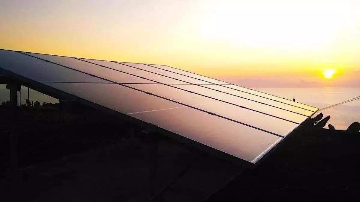 Imagen de archivo de unainstalación fotovoltaica.