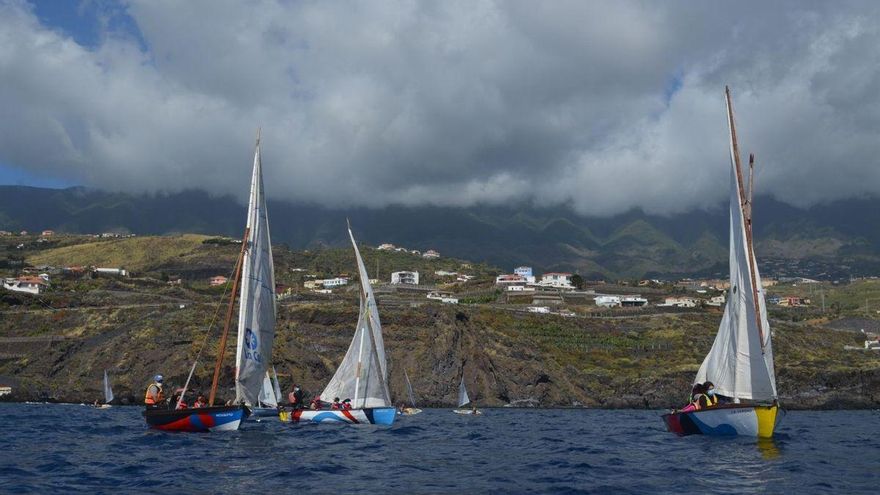 El puente comienza en Canarias con cielos grises y lluvias débiles en las islas de mayor relieve