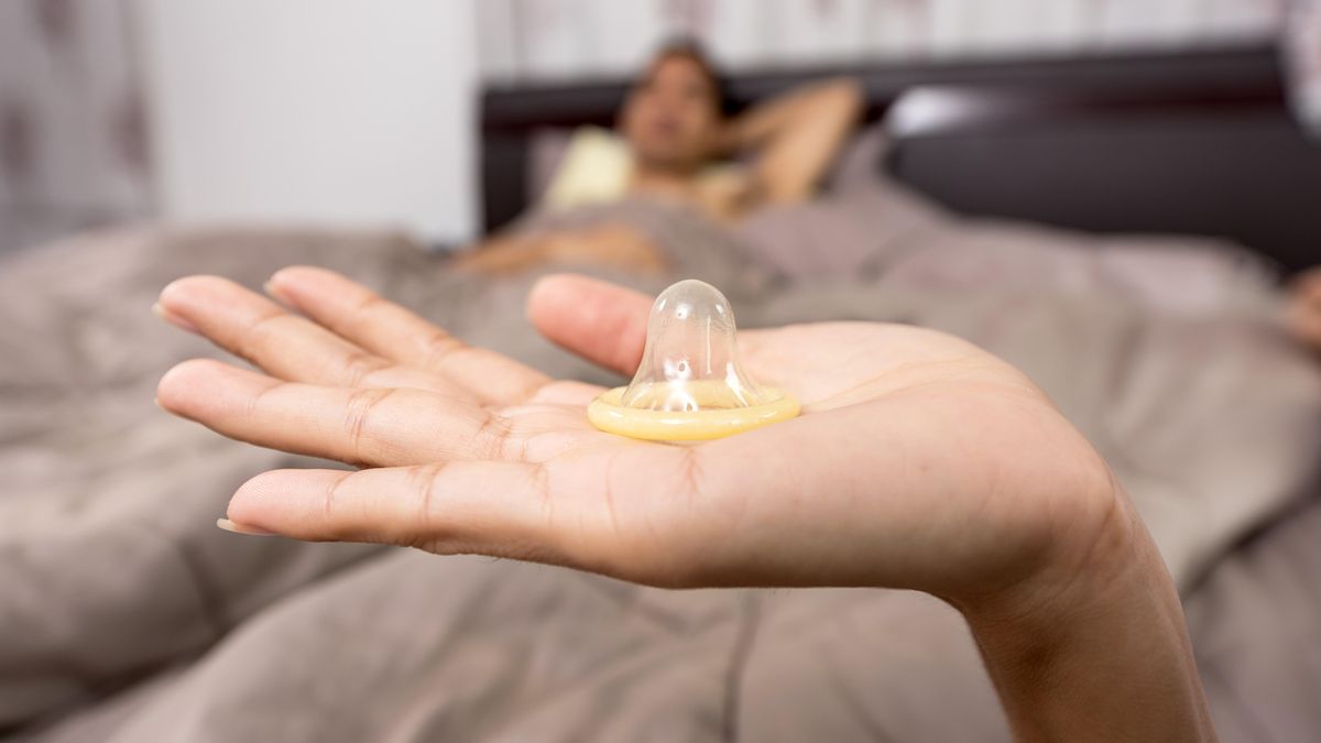 Coger a pelo y otros riesgos: cómo cambió la cultura de la protección sexual