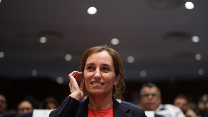 La ministra de Sanidad, Mónica García, durante la jornada por el Día Mundial del Sida, en el Ministerio de Sanidad, a 1 de diciembre de 2025, en Madrid (España).