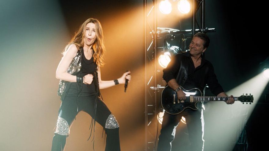 La surrealista "biopic" de Céline Dion que no tiene su aprobación pero sí sus canciones