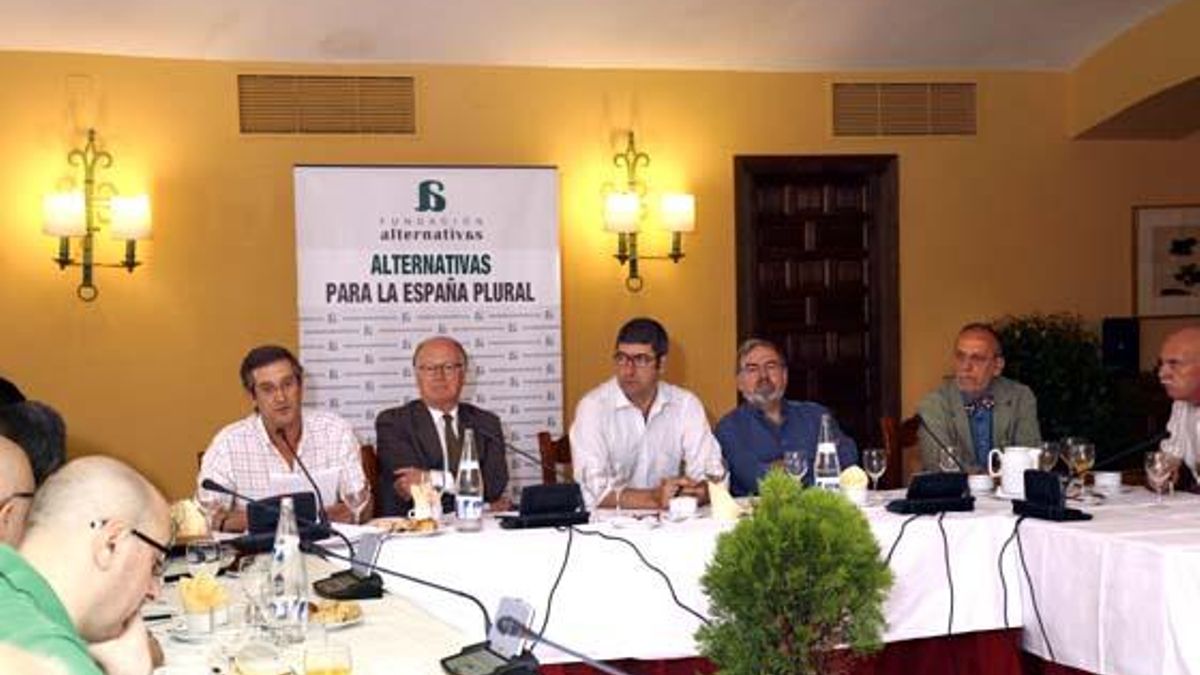 Encuentro sobre la España plural organizado por la Fundación Alternativas en Mérida en 2006.