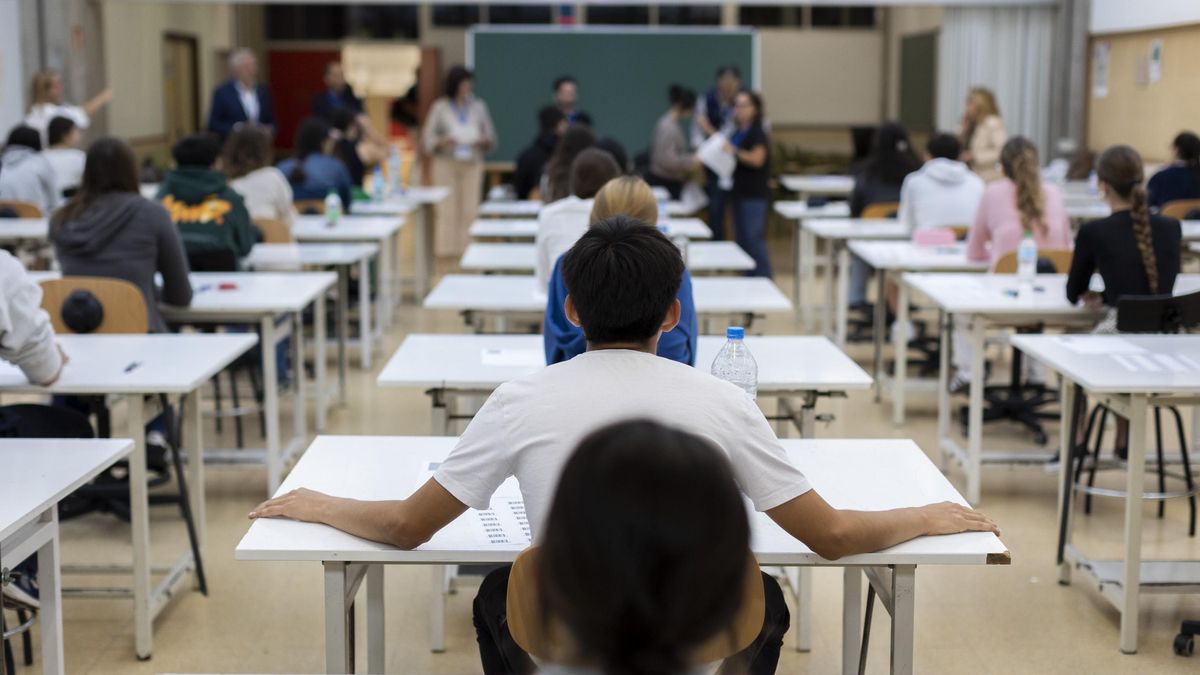 Universitarios en la prueba de acceso a los estudios superiores.