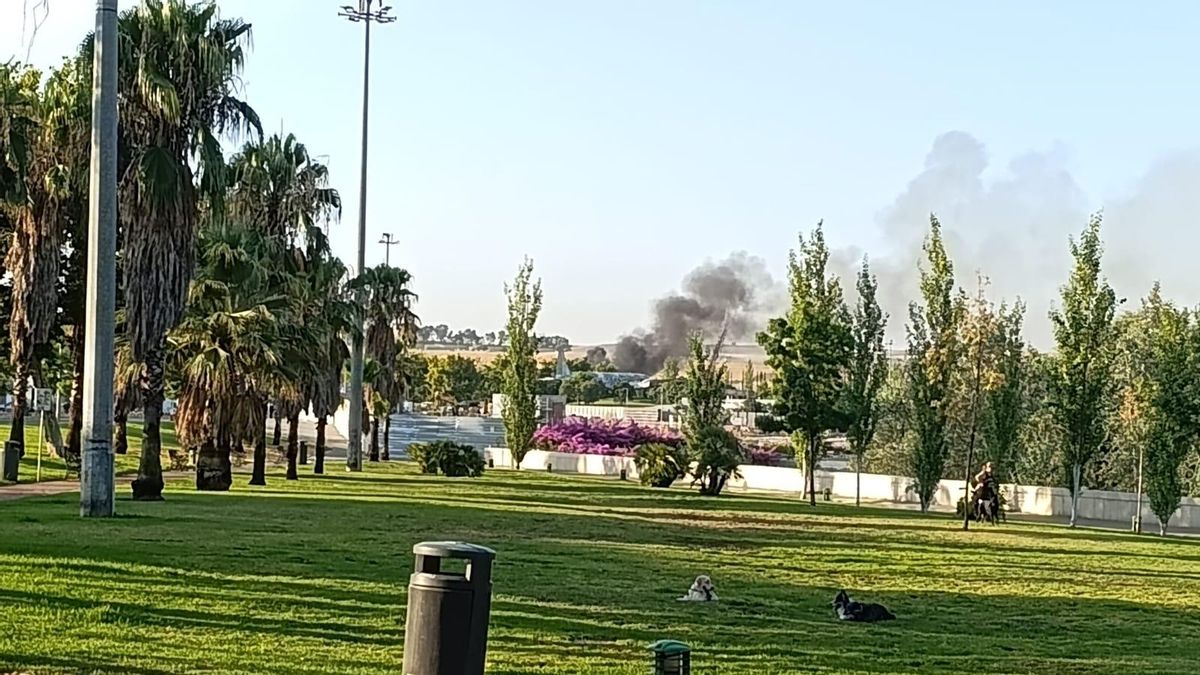 Incendio de una autocaravana en el recinto ferial.