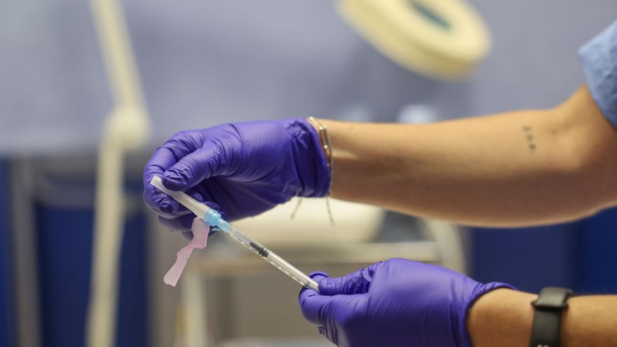 El pabellón de La Casilla, en Bilbao, se habilitará desde el viernes para vacunar de la gripe a mayores de 14 años