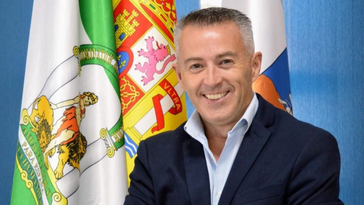 Dimite el alcalde socialista de un pueblo de Sevilla para no convertirse "en una mala persona"
