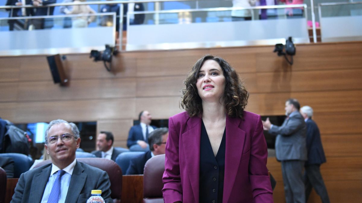 La presidenta de la Comunidad de Madrid, Isabel Díaz Ayuso, durante una sesión plenaria en la Asamblea de Madrid.
