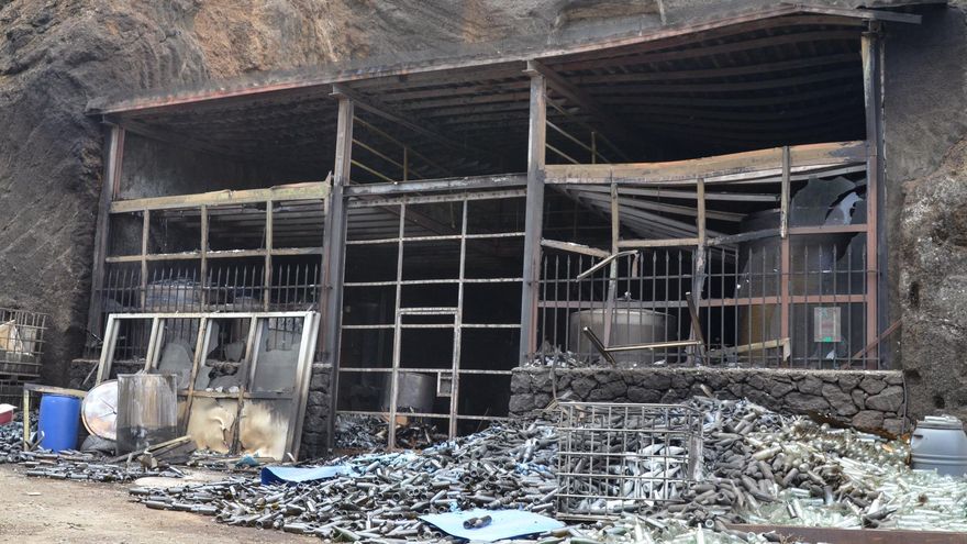 Imagen de los daños provocados por el incendio de La Palma en las bodegas Castro y Magán, propietarias de los vinos Tendal, en el municipio de Tijarafe.