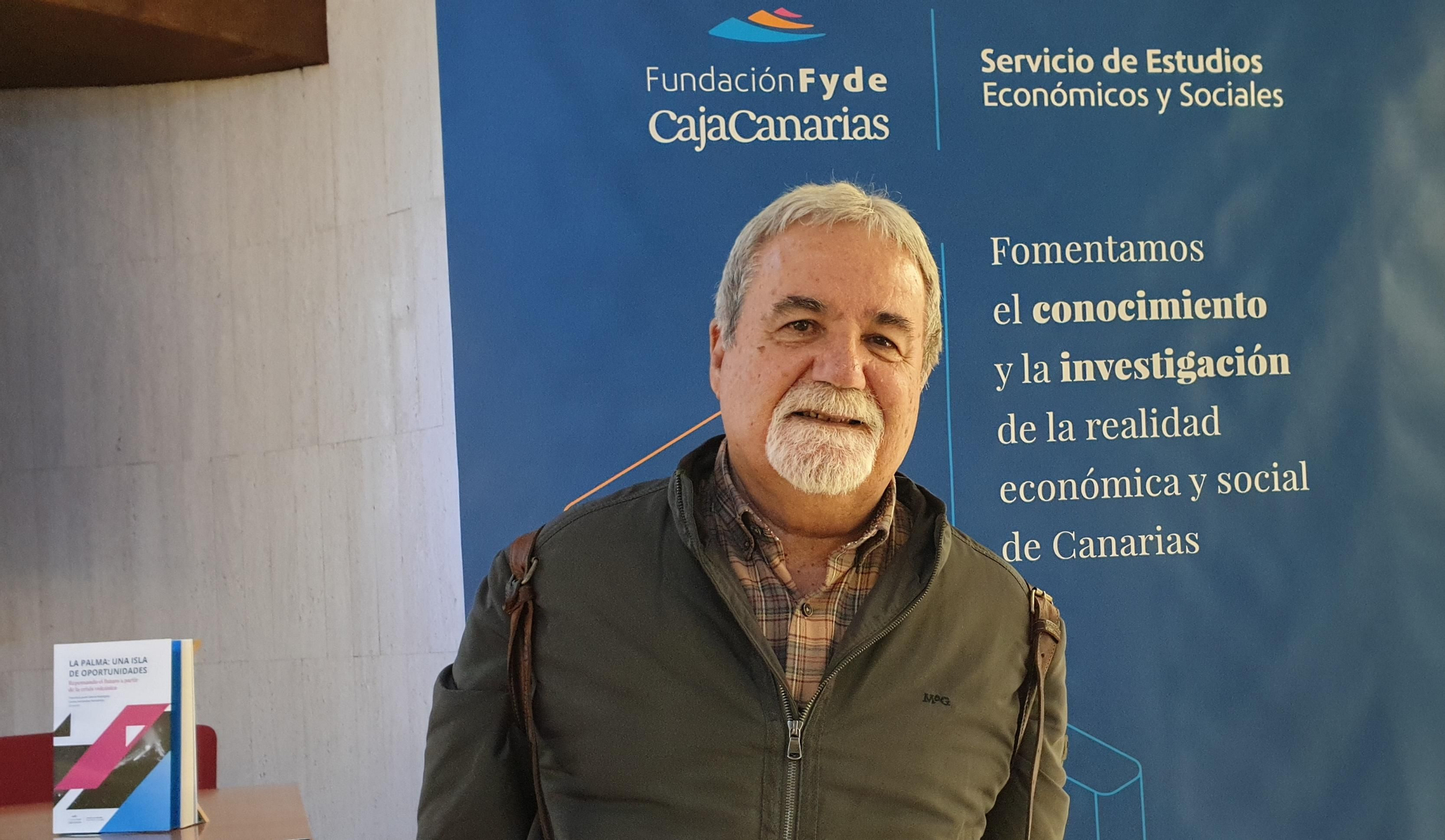 José Ángel Rodríguez en la presentación del libro 'La Palma: una isla de oportunidades. Repensando el futuro a partir de la crisis volcánica’.Foto: LUZ RODRÍGUEZ