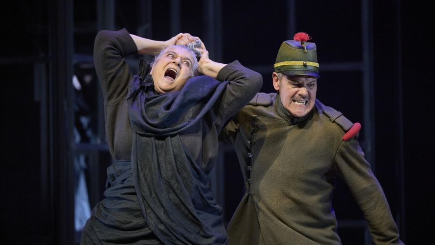 Vuelve 'Los cuernos de don Friolera', el trallazo de Valle-Inclán a la moral católica española