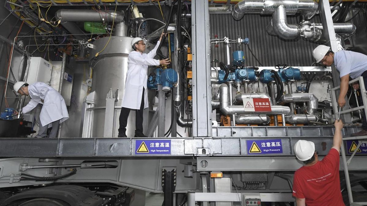 ¿Cómo de pequeño puede ser un reactor nuclear? China está construyendo uno que cabe en un camión