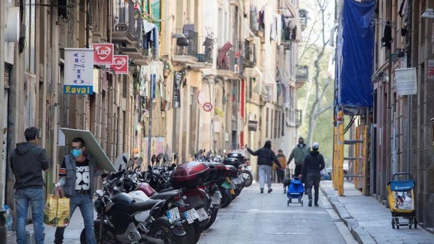 El 62% de las inmobiliarias en Barcelona acceden a vetar a inmigrantes cuando se lo pide el propietario