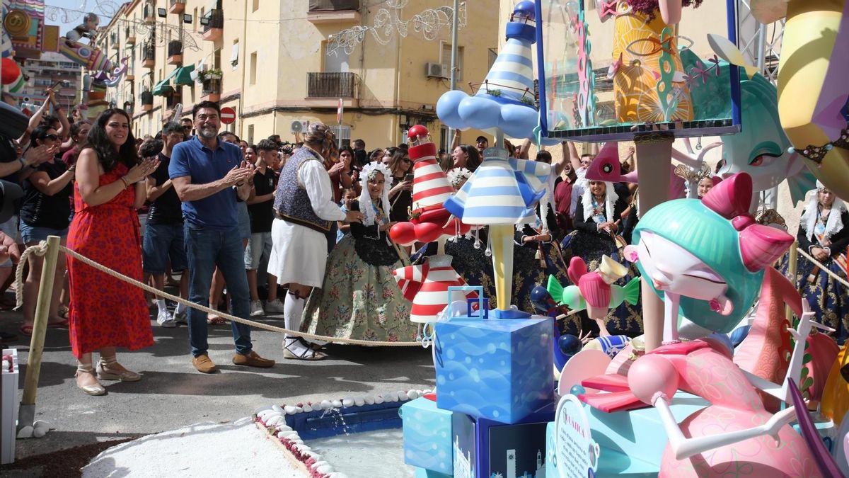 Ángeles-Felipe Bergé gana el primer premio infantil de las Hogueras en Alicante