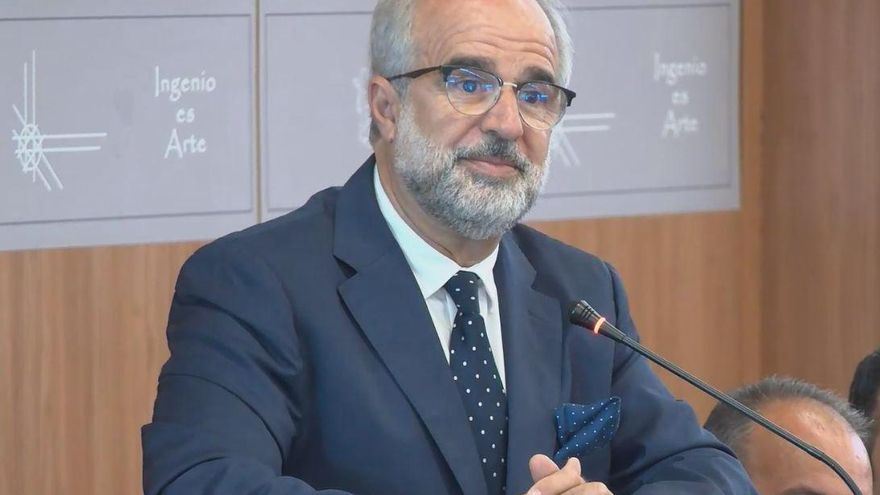 El alcalde de Ingenio formaliza su renuncia ante el pleno del Ayuntamiento