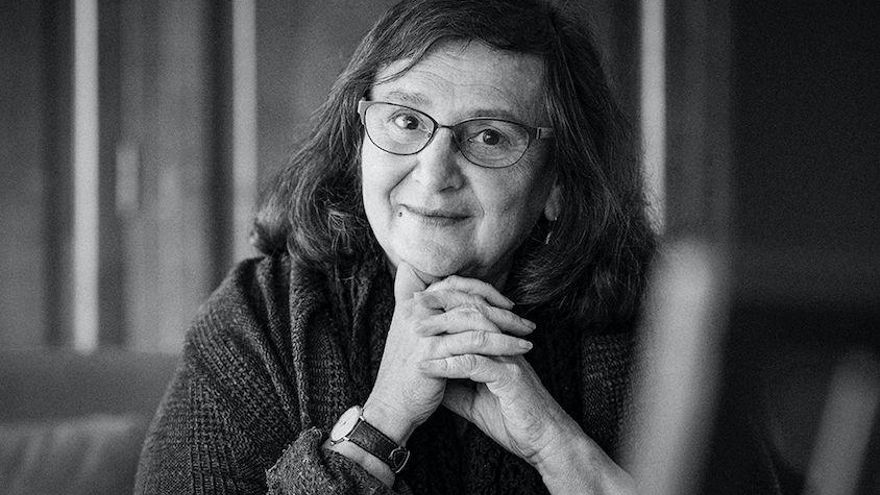 Clara Obligado: “Una literatura que afianza tu visión de la vida no sirve para nada: prefiero la que provoca ganas de quemarla”