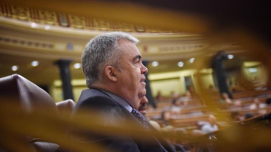 El ex secretario de Organización del PSOE, Santos Cerdán, en una sesión plenaria