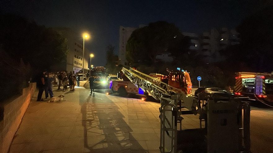 Mueren dos menores de 10 y 15 años en un incendio de una vivienda en Benalmádena