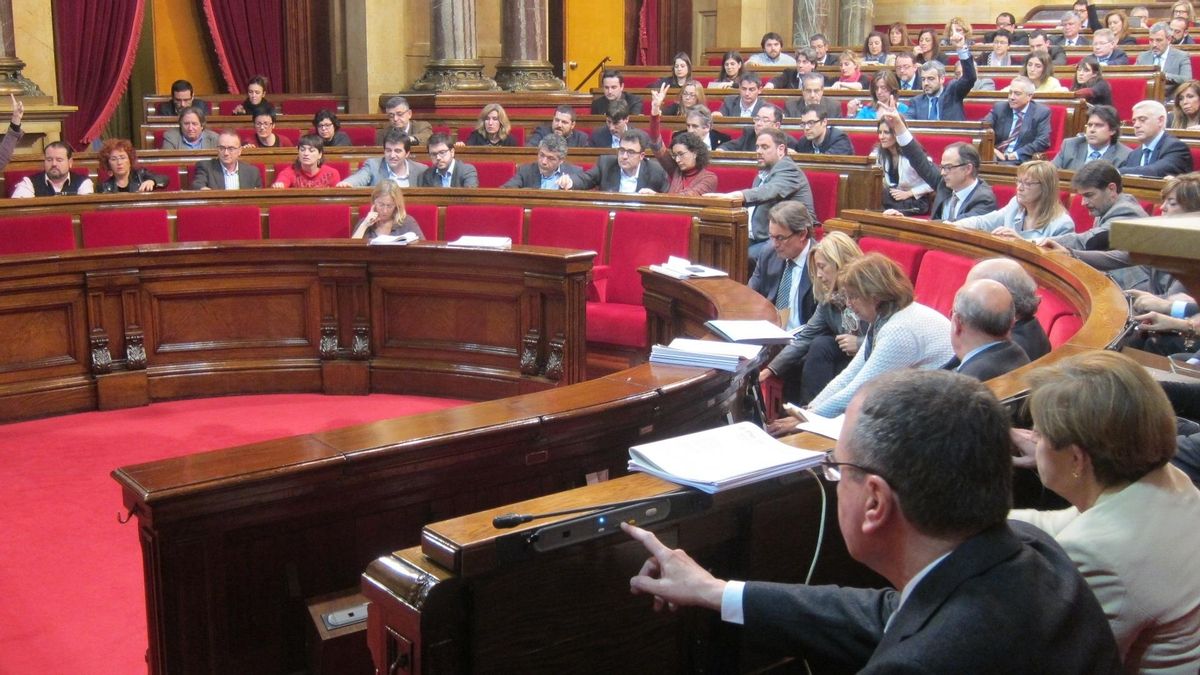 CiU y ERC aprueban los Presupuestos de 2014 con el rechazo del resto de partidos
