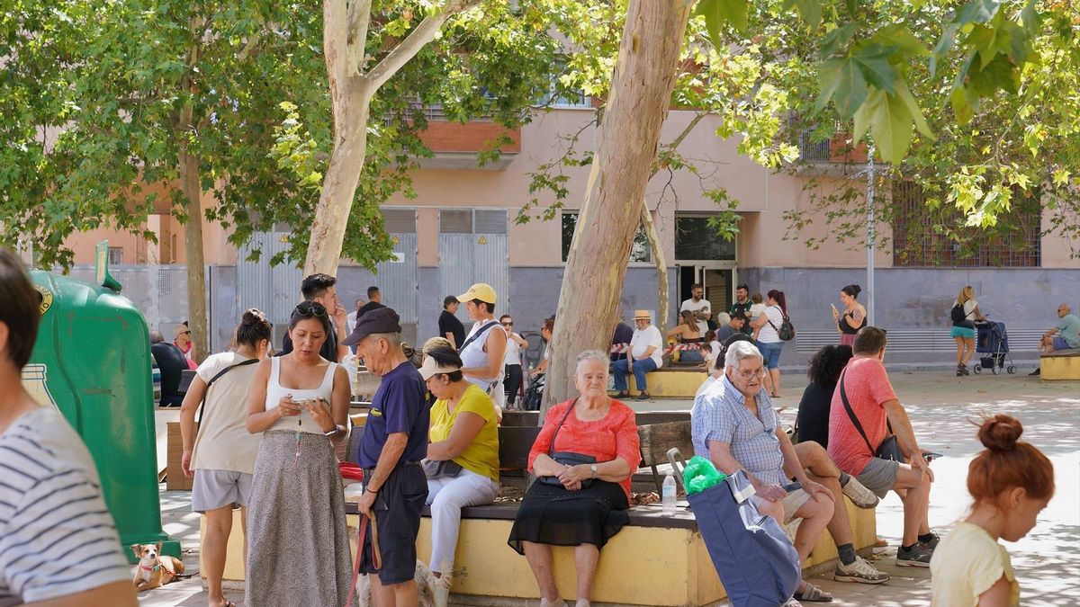 Los granadinos en la calle por miedo a nuevos terremotos que ocurrieron este martes 18 de agosto.