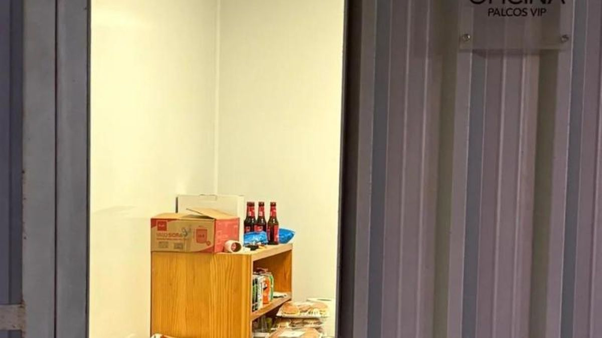 Alcohol en los palcos de El Arcángel
