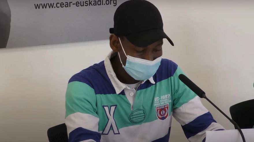 Souleymane Fuyugu, de ser profesor de francés en Mali a recibir asilo en Euskadi: "No vine a Europa por placer, sino porque estaba sufriendo"