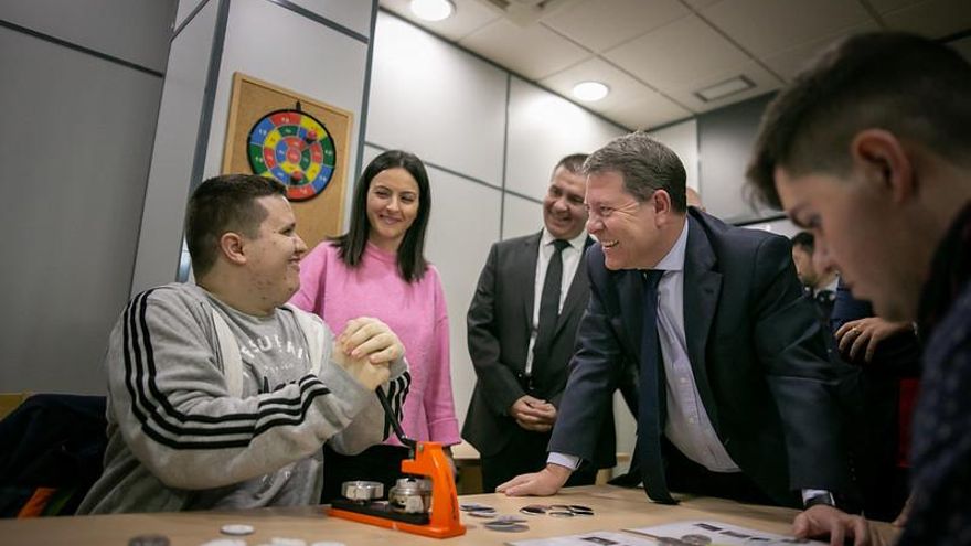 García-Page promete centros de Atención Temprana en todos los hospitales de Castilla-La Mancha