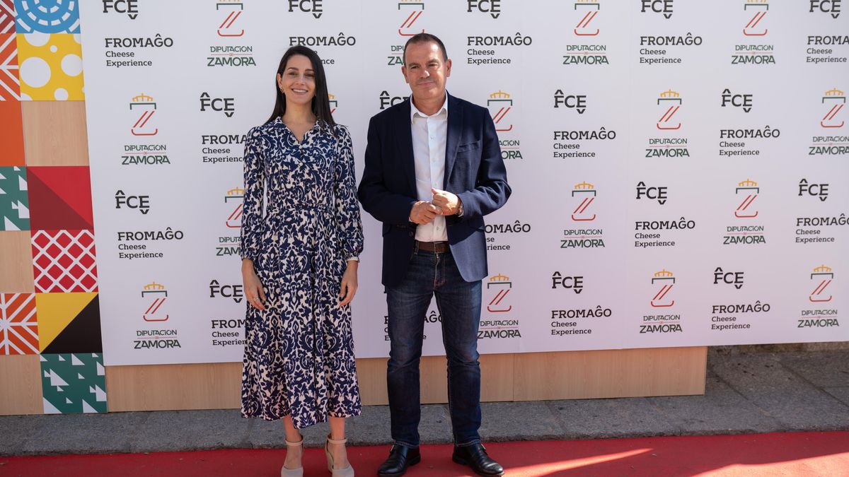 El expresidente de la Diputación de Zamora, Francisco José Requejo, junto a Inés Arrimadas, hace unos años.