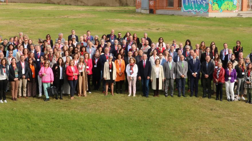 Foto de familia de los participantes en las jornadas de internacionalización.