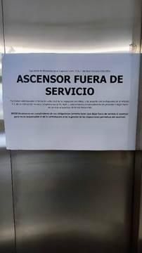 Ascensor fuera de servicio en los colegios de Logroño