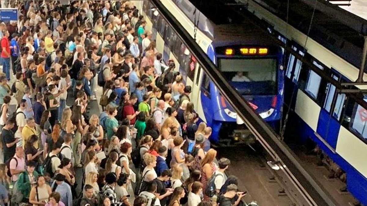 Aglomeraciones en una de las estaciones de Metro de Madrid