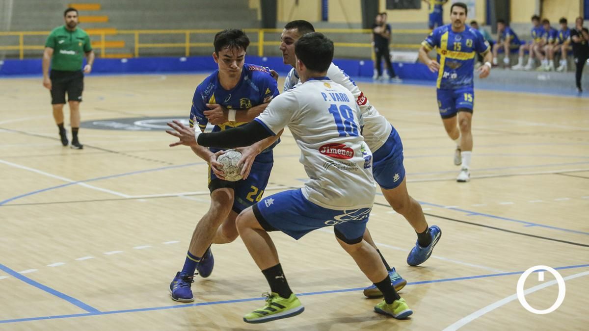 Fichajes, renovaciones y despedidas: Así avanza el mercado de fichajes para el balonmano cordobés