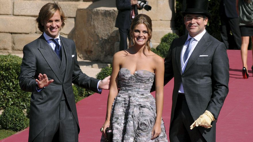 Rosauro Varo, su pareja, la actriz Amaia Salamanca y Boris Izaguirre