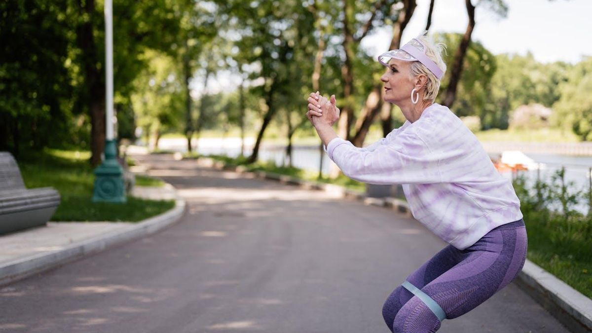 Las sentadillas son ejercicios básicos de calistenia