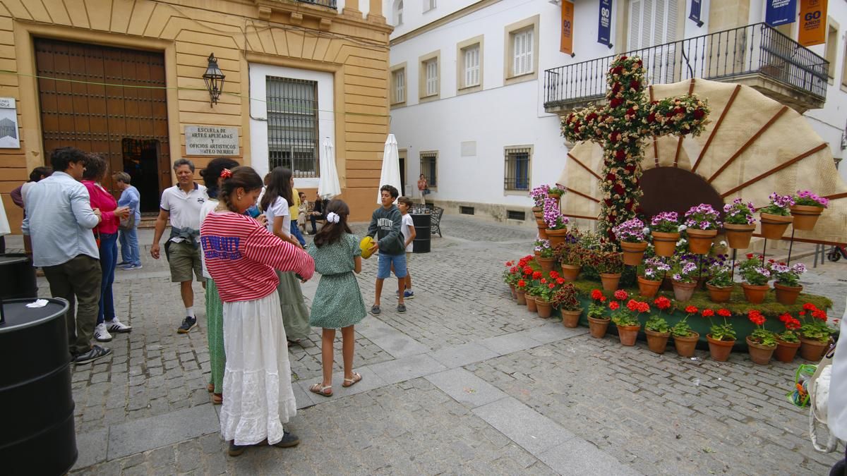 Cruces de Mayo 2026 - Hermandad del Vía Crucis