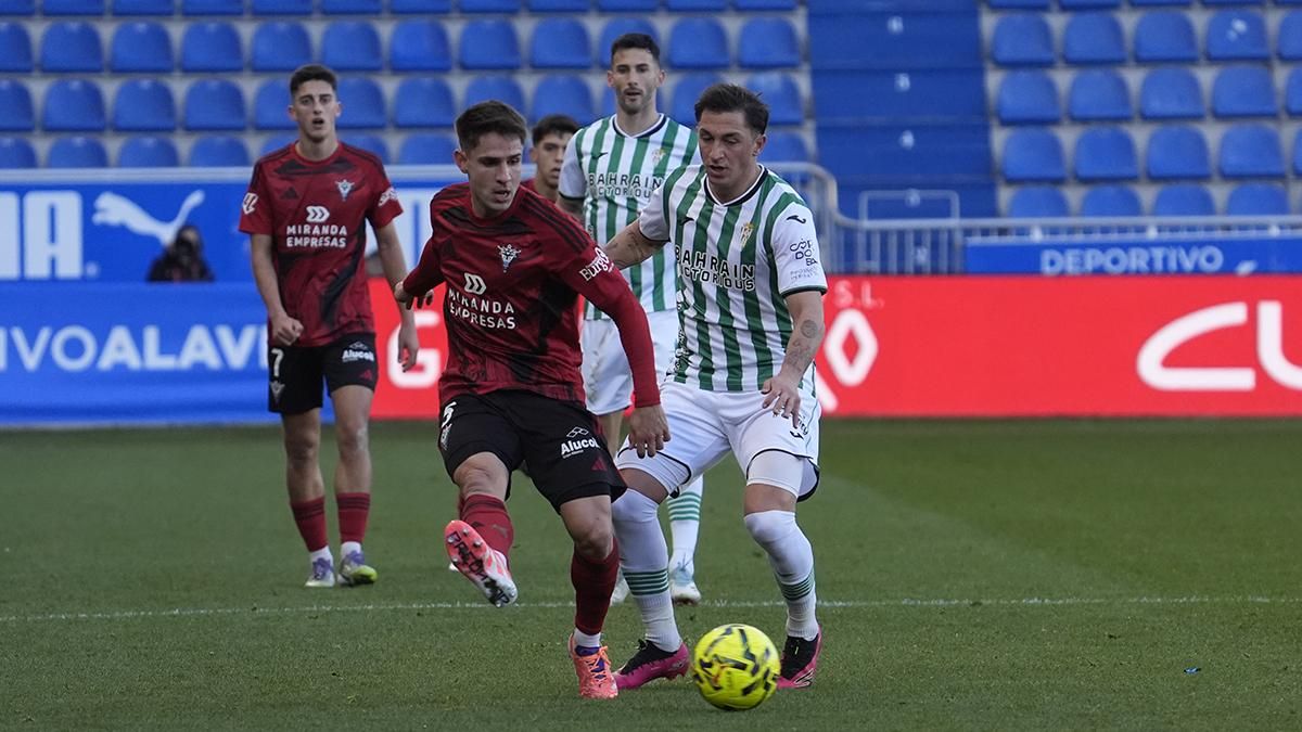 Las imágenes del CD Mirandés - Córdoba CF