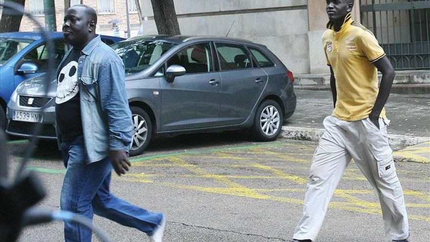 Los testigos protegidos se reafirman en que el mantero de Salou se cayó solo