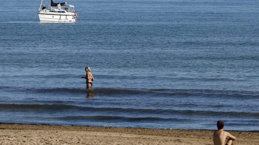 España afronta otro día de calor anómalo a la espera de un "cambio brusco de tiempo" y posible nueva dana