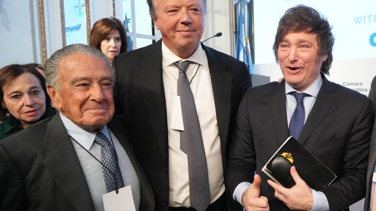 El gobierno de Milei pactó con los Eurnekian prorrogar la concesión de aeropuertos hasta 2056, pero ahora renegocian