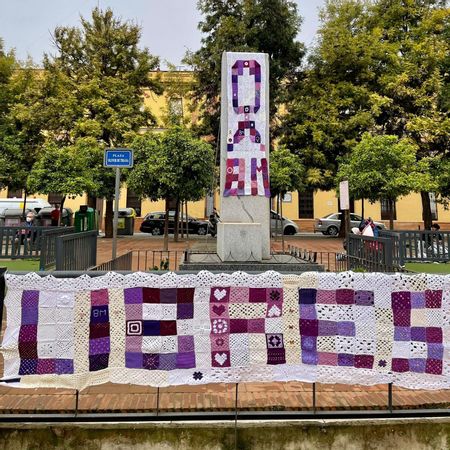"Vivas, libres y unidas" es el lema de este año de esta comunidad de tejedoras