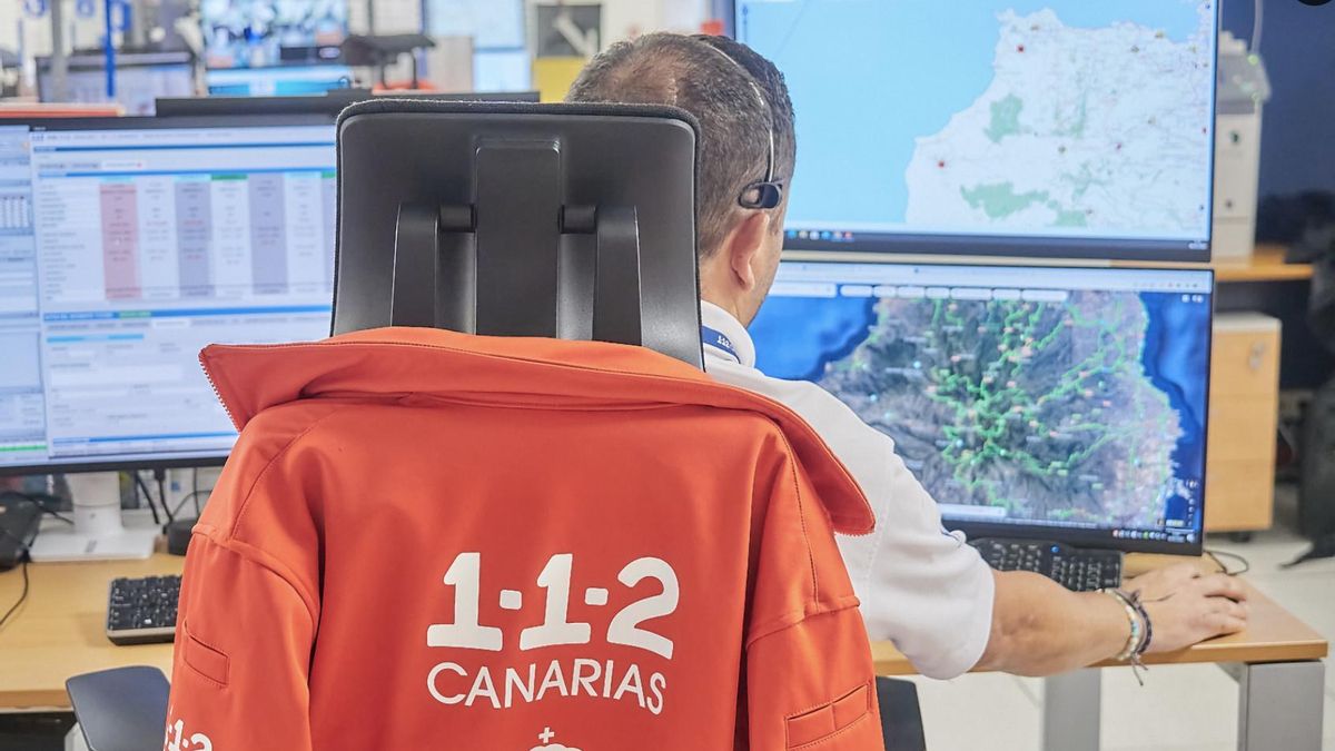 Un hombre de 60 años se queda atrapado por un bloque de hormigón en una calle de Las Palmas de Gran Canaria